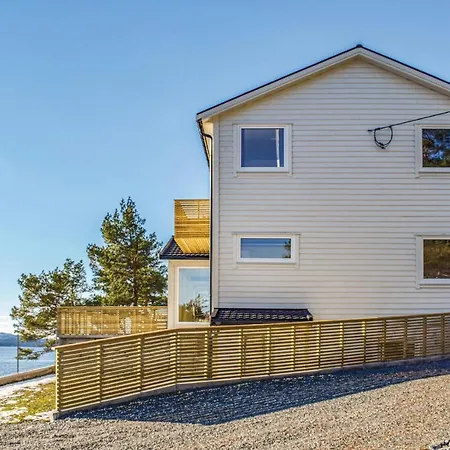 Lovely In With Wifi Holiday home Floro